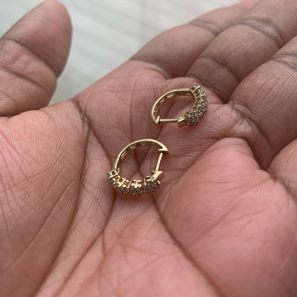 18k gold diamond hoops